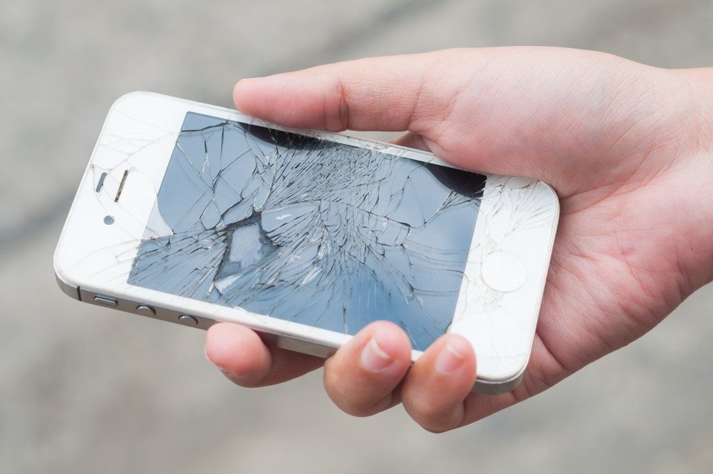 broken screen of smarthphone