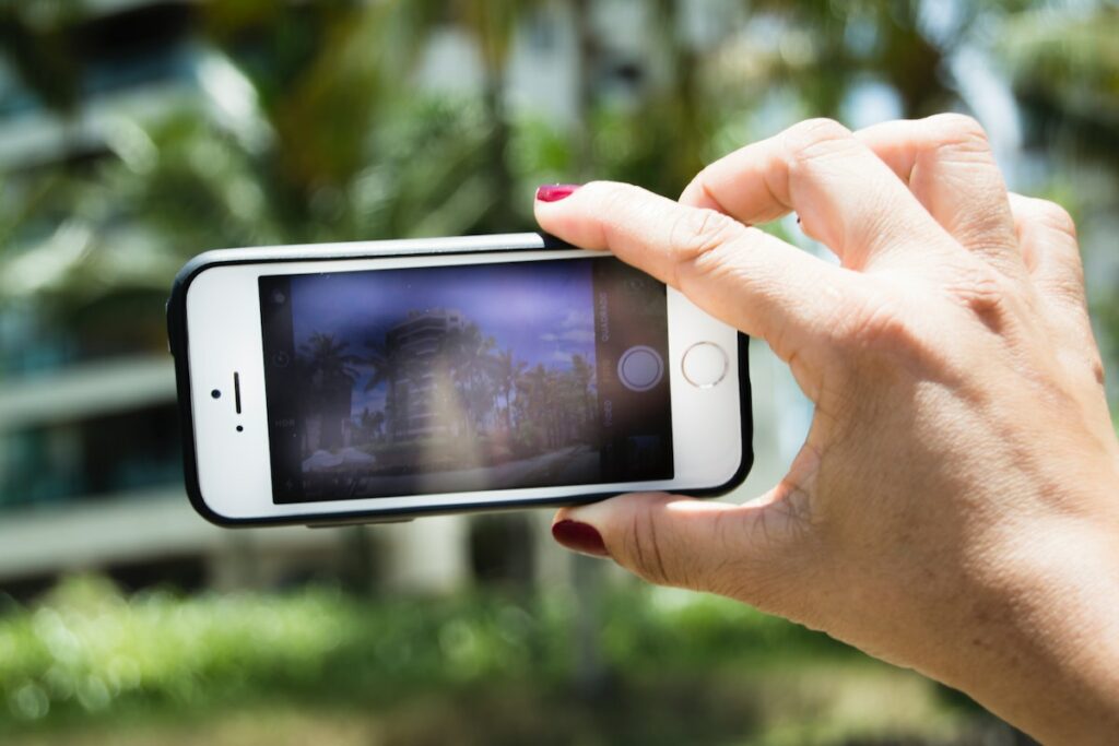 Green Dot on Your iPhone Camera Tips on How to Remove It Gizmosphere